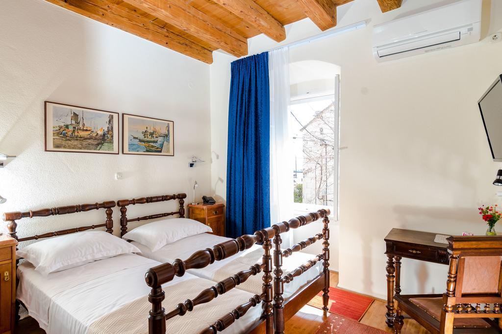 Rooms Miron - Adults Only Sumartin Buitenkant foto